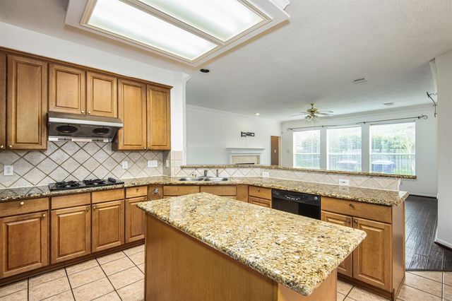 6219 Surfside Lane, Missouri City, TX 77459