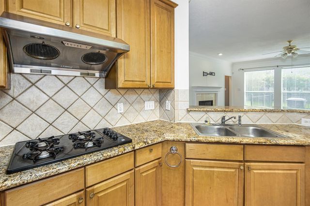 6219 Surfside Lane, Missouri City, TX 77459