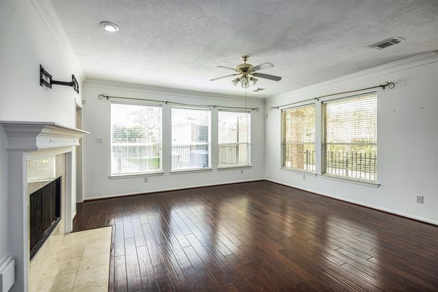 6219 Surfside Lane, Missouri City, TX 77459