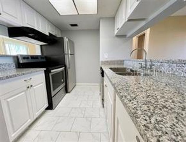 9960 5TH STREET N 301, St Petersburg, FL 33702