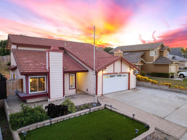 1878 Sherbrooke, San Diego, CA 92139