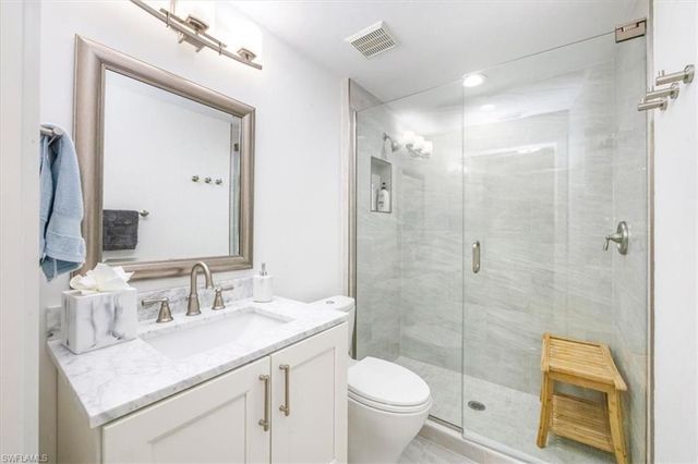 500 L Ambiance CIR # 101, Naples, FL 34108