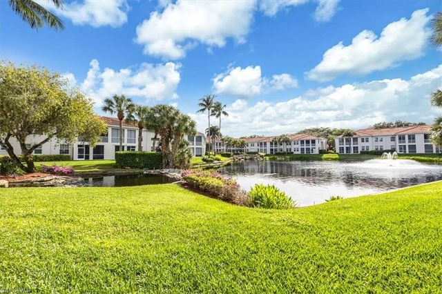 500 L Ambiance CIR # 101, Naples, FL 34108