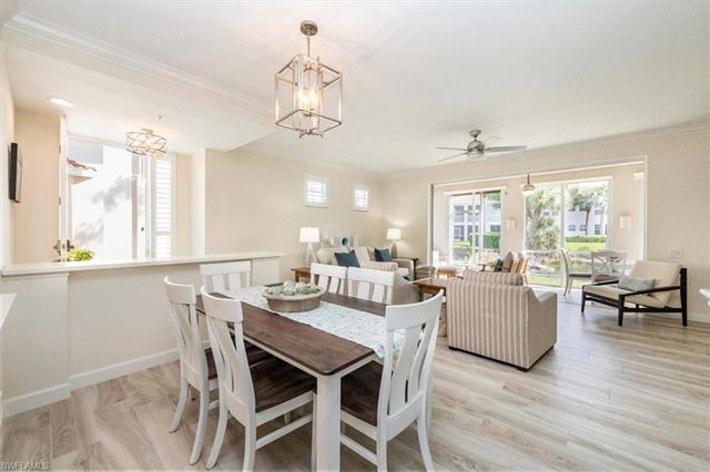 500 L Ambiance CIR # 101, Naples, FL 34108