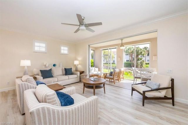 500 L Ambiance CIR # 101, Naples, FL 34108