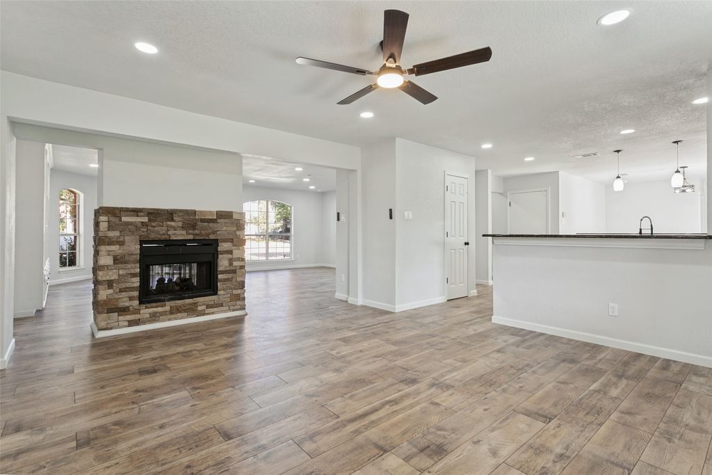2107 Meadowview Drive, Corinth, TX 76210 — photo 5