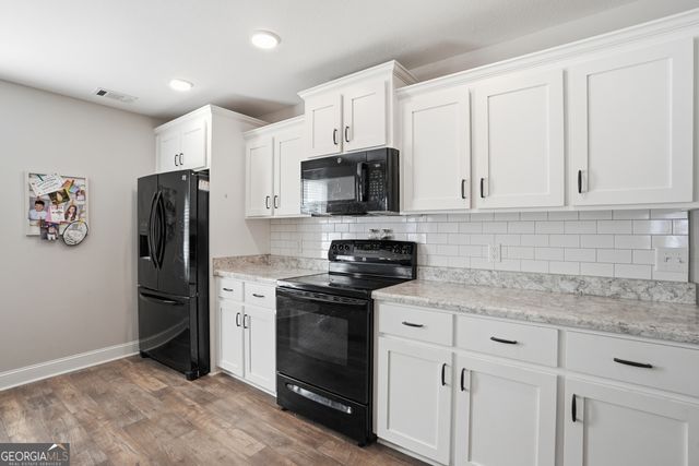 423 Small Pond Lane, Statesboro, GA 30458
