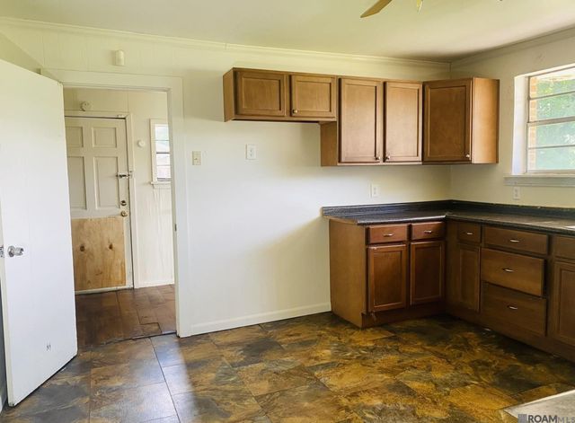 2758 Badley Rd, Baton Rouge, LA 70807