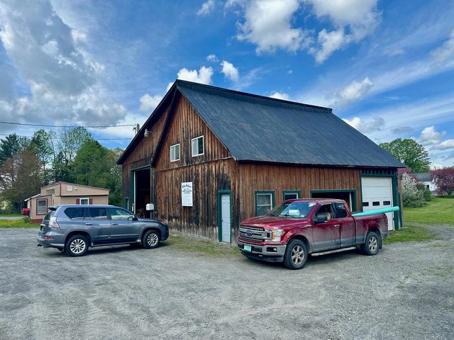 1665 Vermont Route 16, Hardwick, VT 05843