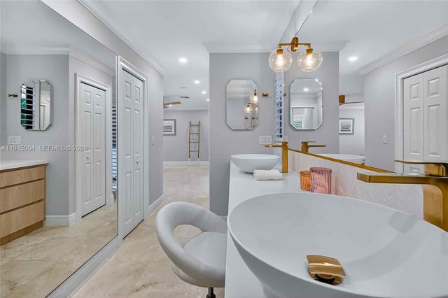 13945 Cartee Rd, Palmetto Bay, FL 33158