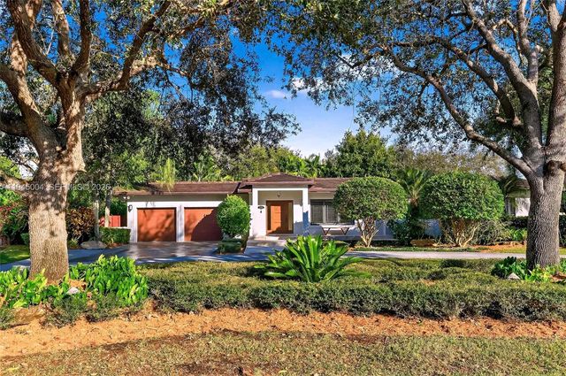 13945 Cartee Rd, Palmetto Bay, FL 33158