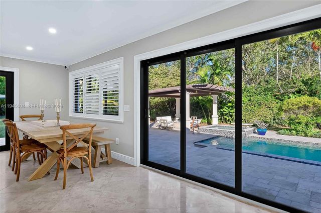 13945 Cartee Rd, Palmetto Bay, FL 33158