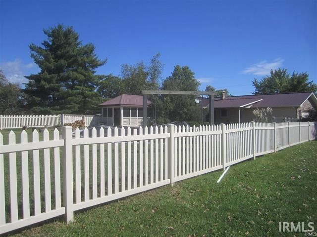 14611 Spencerville Road, Grabill, IN 46741