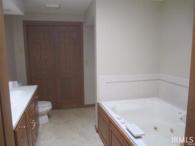 14611 Spencerville Road, Grabill, IN 46741