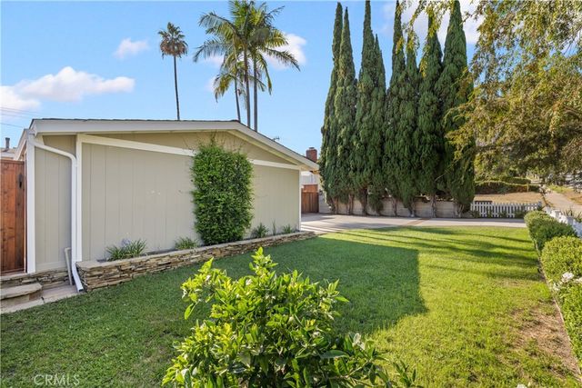 1255 Hastings Ranch Drive, Pasadena, CA 91107
