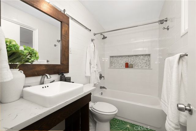 1255 Hastings Ranch Drive, Pasadena, CA 91107