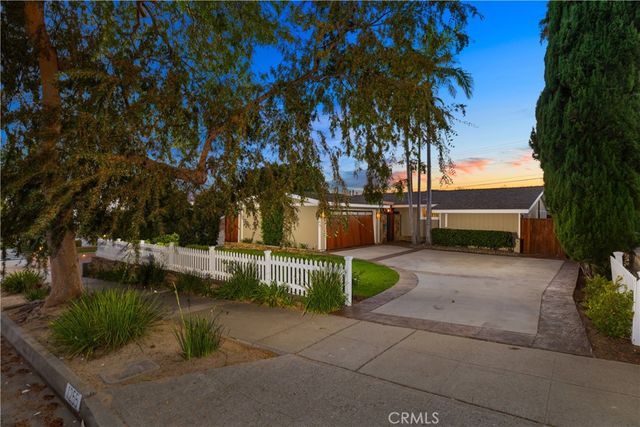 1255 Hastings Ranch Drive, Pasadena, CA 91107