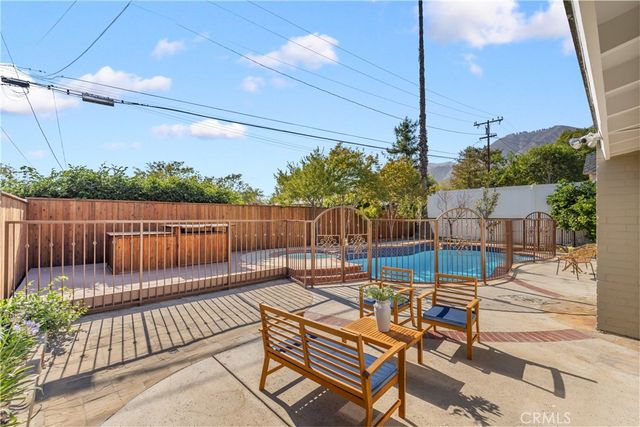 1255 Hastings Ranch Drive, Pasadena, CA 91107