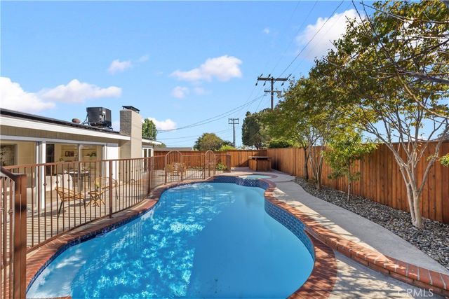 1255 Hastings Ranch Drive, Pasadena, CA 91107