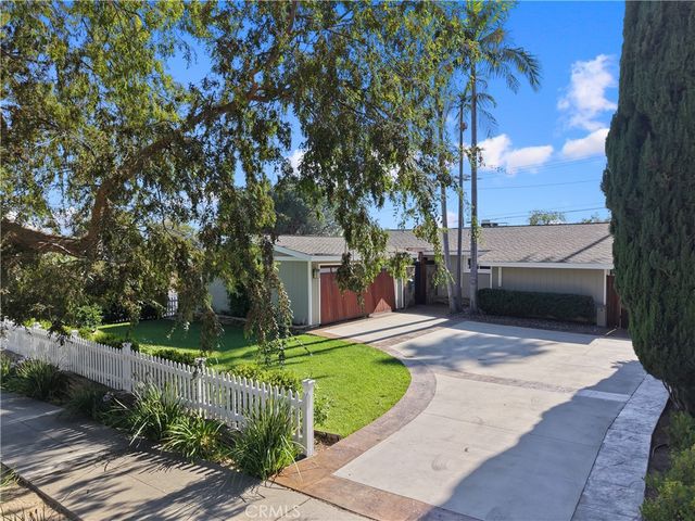1255 Hastings Ranch Drive, Pasadena, CA 91107