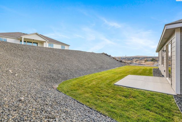 2835 S Penn St, Kennewick, WA 99338