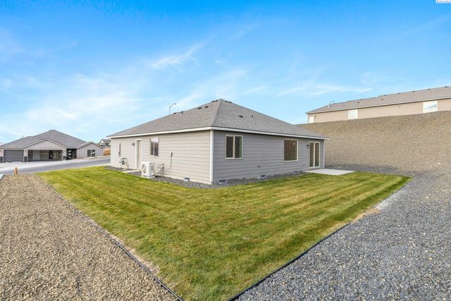 2835 S Penn St, Kennewick, WA 99338