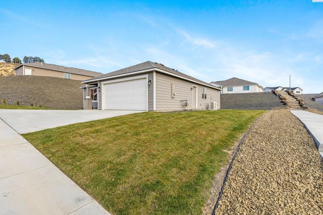 2835 S Penn St, Kennewick, WA 99338