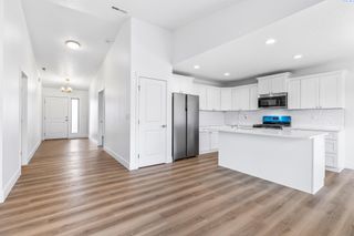 2835 S Penn St, Kennewick, WA 99338