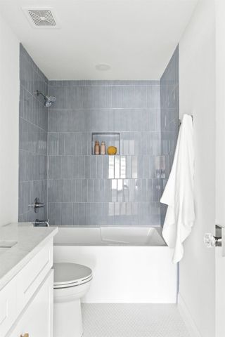 2425 Sendero Trail, Lewisville, TX 75067