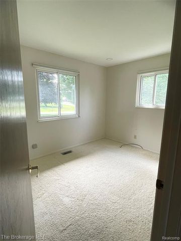 2267 Sandpiper Drive, Lapeer, MI 48446