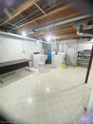2267 Sandpiper Drive, Lapeer, MI 48446