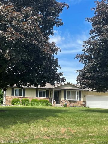 2267 Sandpiper Drive, Lapeer, MI 48446