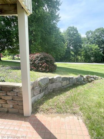 2267 Sandpiper Drive, Lapeer, MI 48446