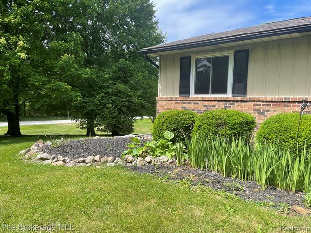 2267 Sandpiper Drive, Lapeer, MI 48446