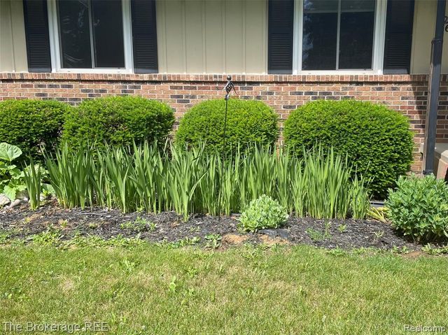 2267 Sandpiper Drive, Lapeer, MI 48446