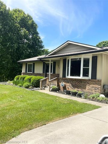 2267 Sandpiper Drive, Lapeer, MI 48446