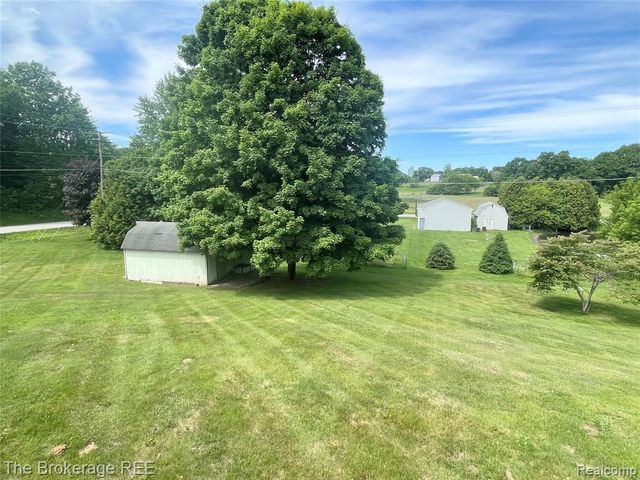 2267 Sandpiper Drive, Lapeer, MI 48446