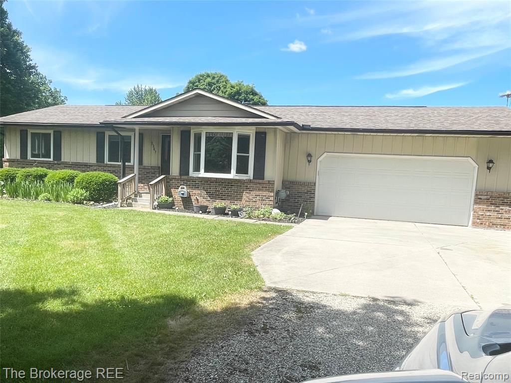 2267 Sandpiper Drive, Lapeer, MI 48446