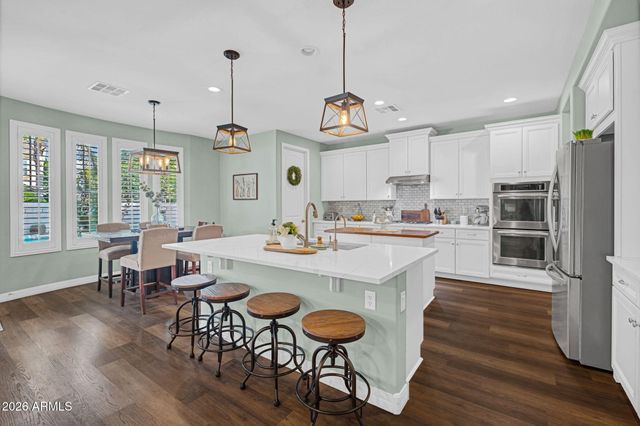 3661 E WEATHER VANE Road, Gilbert, AZ 85296