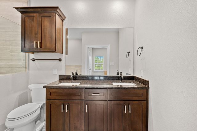 104 Bill ST, Elgin, TX 78621