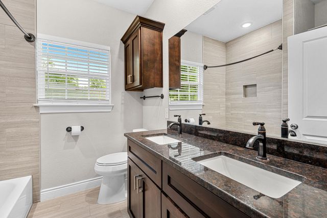 104 Bill ST, Elgin, TX 78621