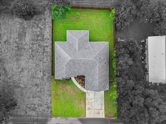 104 Bill ST, Elgin, TX 78621
