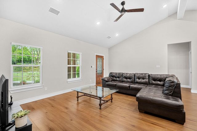 104 Bill ST, Elgin, TX 78621
