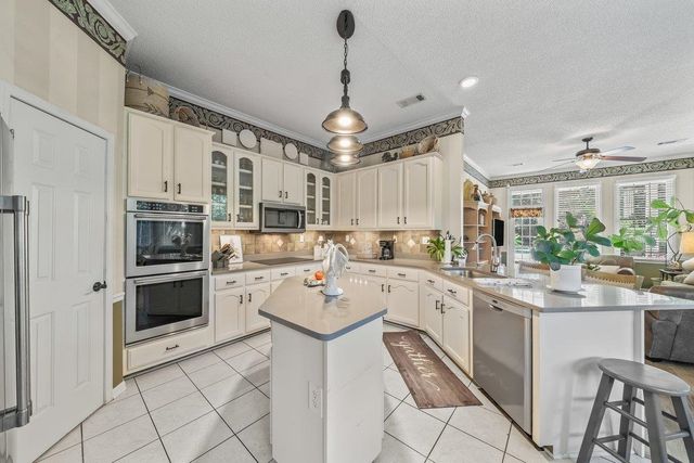 8401 KINGS TRAIL CV, Memphis, TN 38016