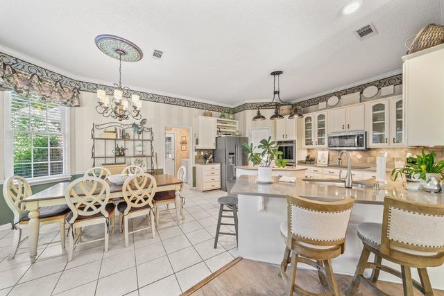 8401 KINGS TRAIL CV, Memphis, TN 38016