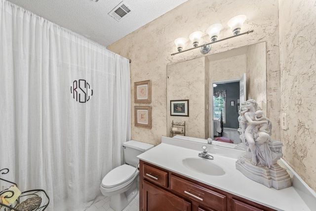 8401 KINGS TRAIL CV, Memphis, TN 38016