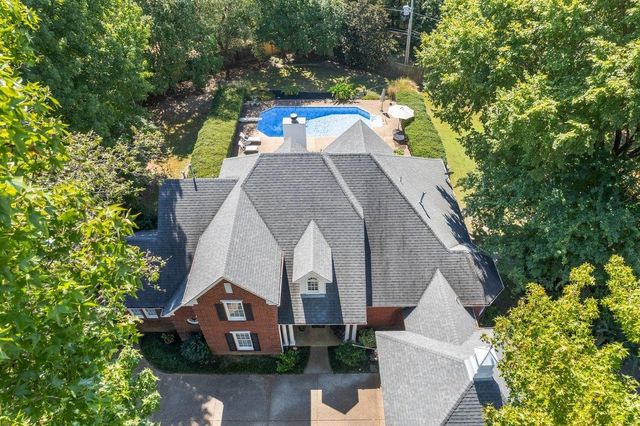 8401 KINGS TRAIL CV, Memphis, TN 38016