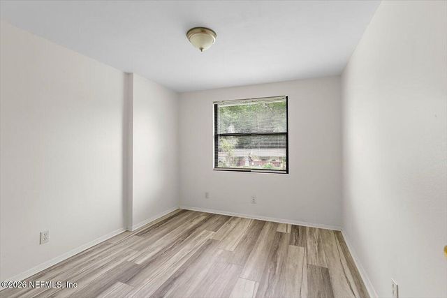 1512 MAR VIC Lane, Jacksonville, FL 32218