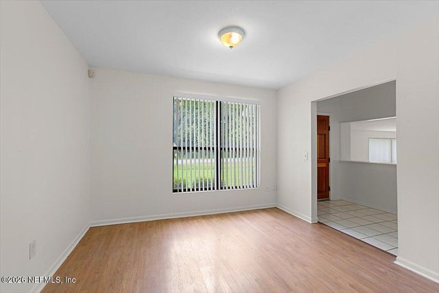 1512 MAR VIC Lane, Jacksonville, FL 32218