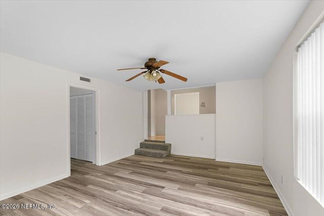 1512 MAR VIC Lane, Jacksonville, FL 32218